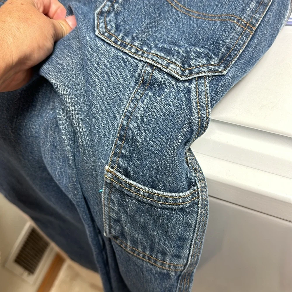 Free - Picture 5 of 6